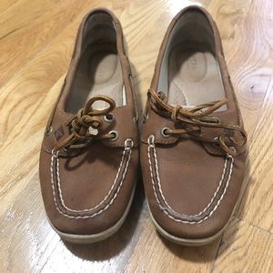 SOLD Light Brown Sperry’s Boat Shoes Loafers